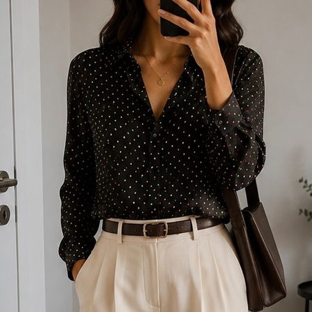 Schwarze Bluse mit Pünktchenmuster, Gr. M, Top Zustand!
