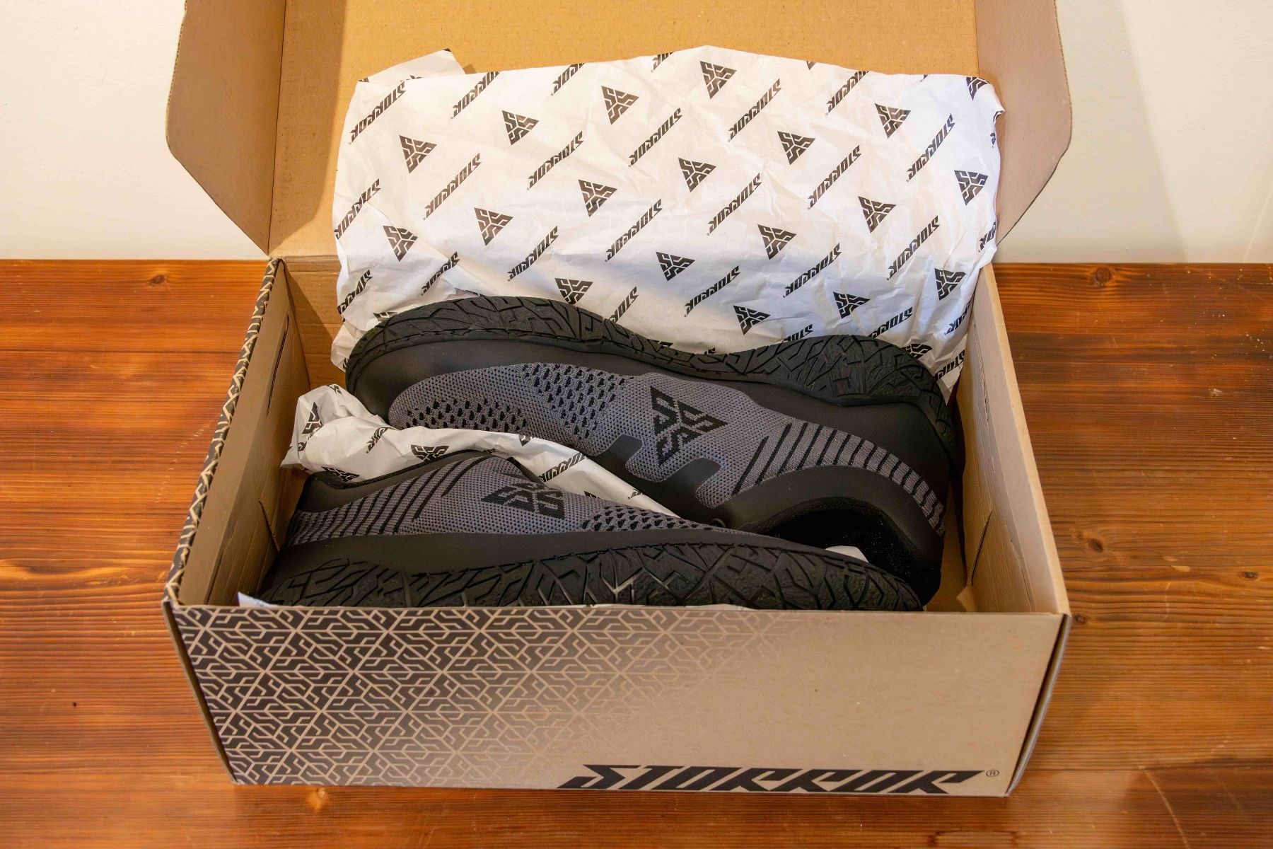 Scarpe da uomo: STORROR TECH TENS - Parkour-Schuh, schwarz Gr.44 – Nuovo e nell'imballaggio originale da St. Gallen venduto da tom-86 2