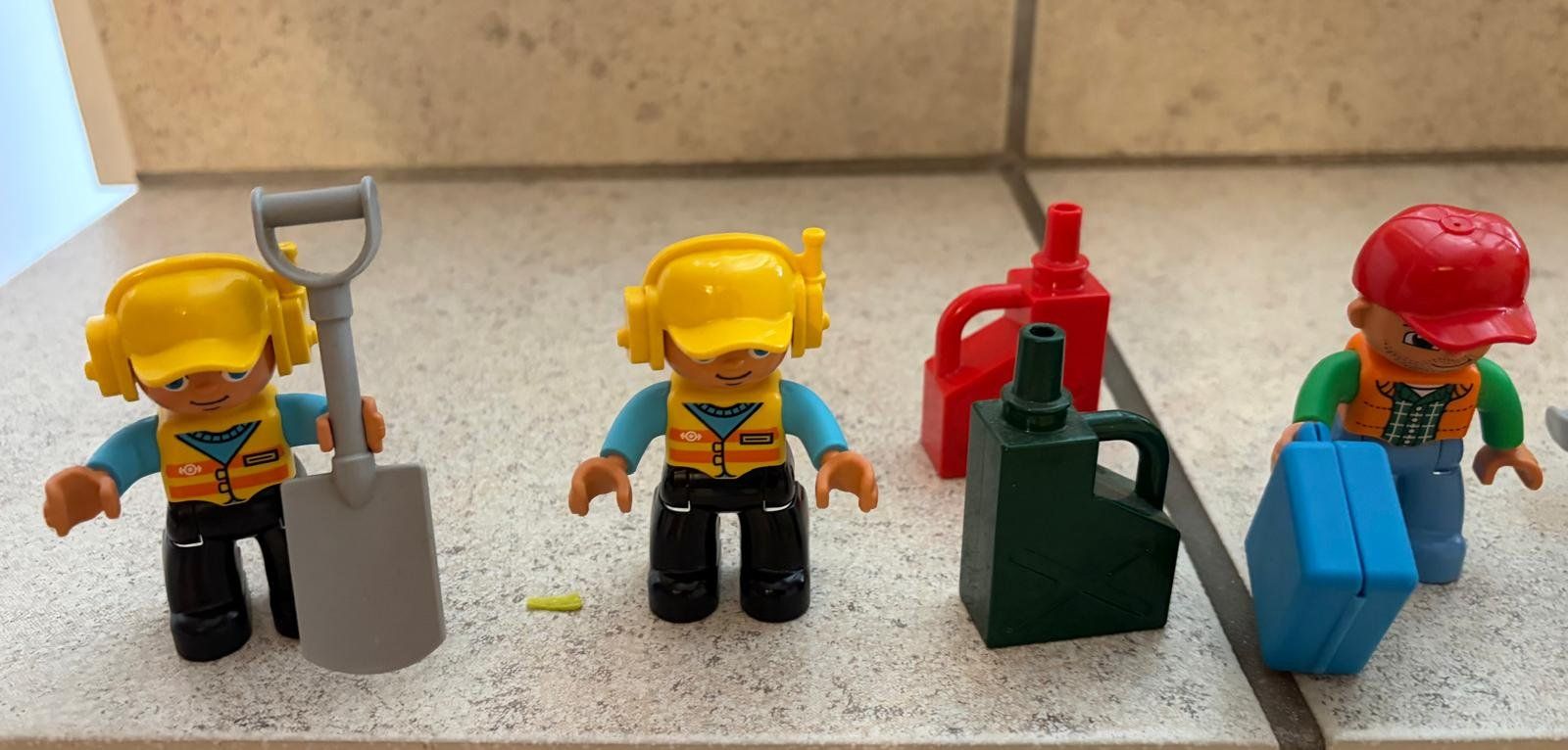 Lego Giocattoli: Duplo Figuren – Usato da Uhwiesen venduto da moskito59 2