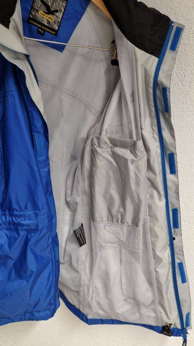 Jacken: Regenjacke unisex – Gebraucht aus Wahlen von Veani 3