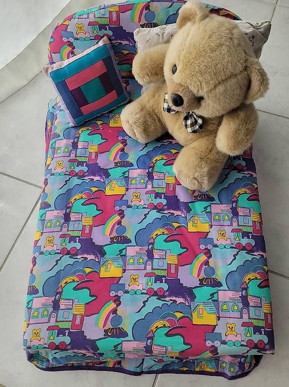 Spielzeuge: Kuscheltier- und Puppensofa – Gebraucht aus Oberuzwil von rtr_wp6m 2
