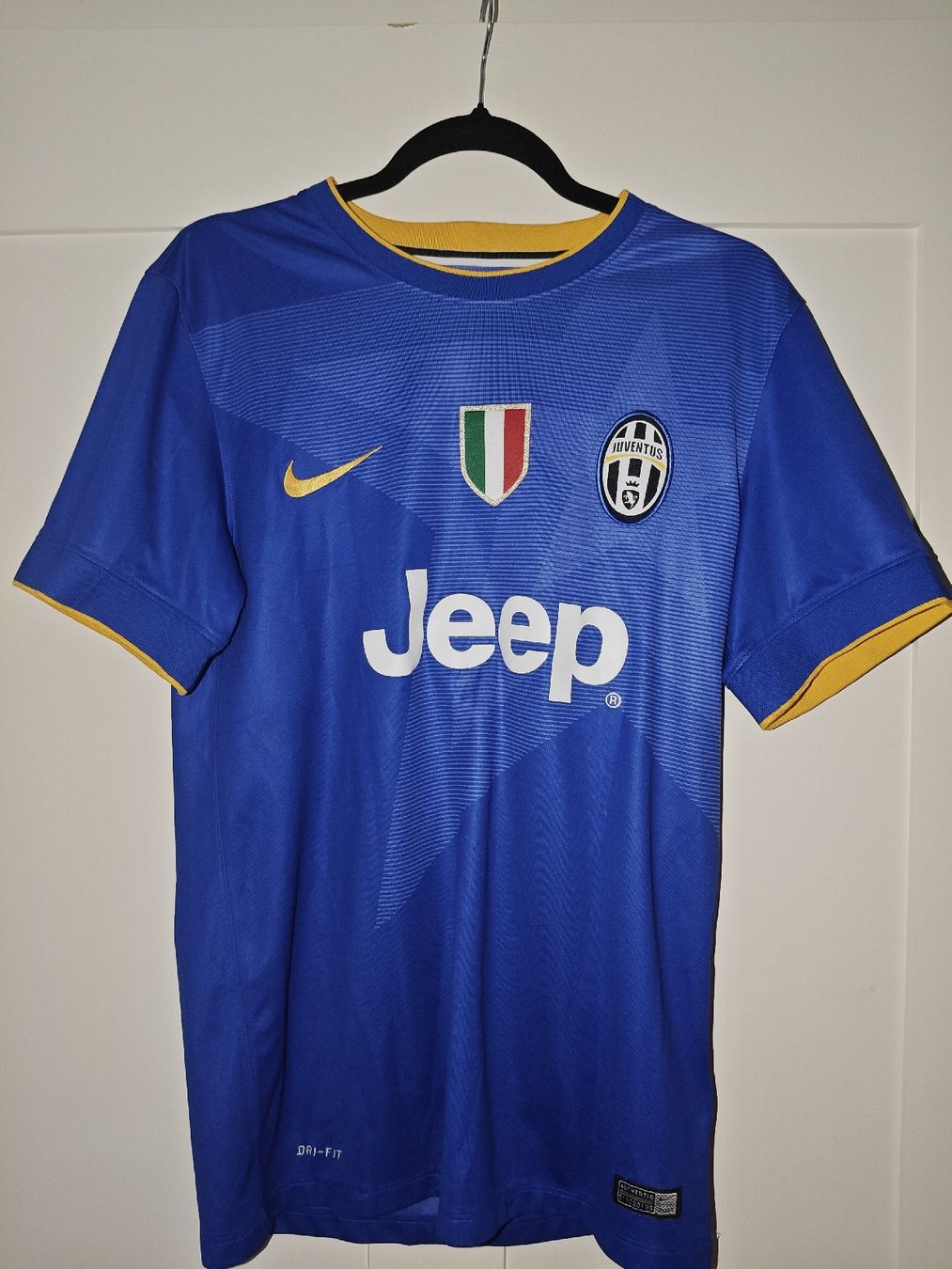 Nike Leibchen & Hosen: Juventus Turin 3rd Kit 2014 Pogba – Gebraucht aus Weinfelden von FredWid
