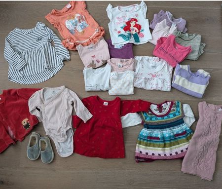Mädchen Kleiderpaket Grösse 62/68 guter Zustand