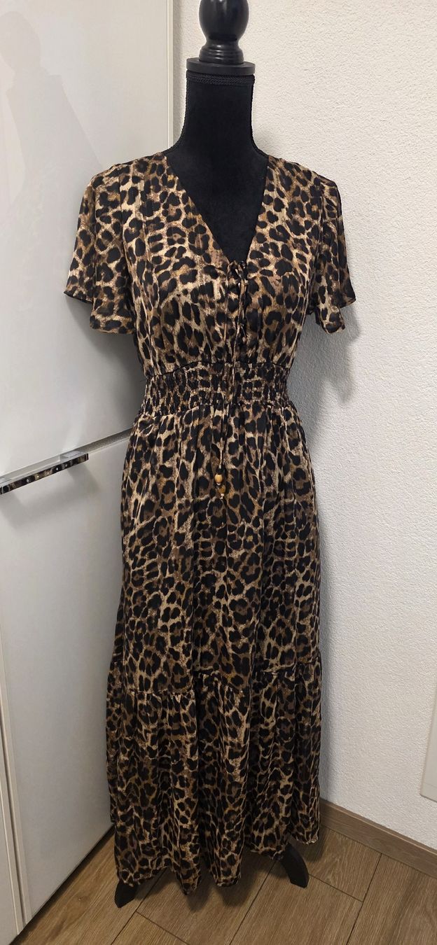 Vestiti: Kleid Leopard ABRICOT NEU Gr. 34 XS – Nuovo (secondo la descrizione) da Erlinsbach venduto da Beatrice_Aargau