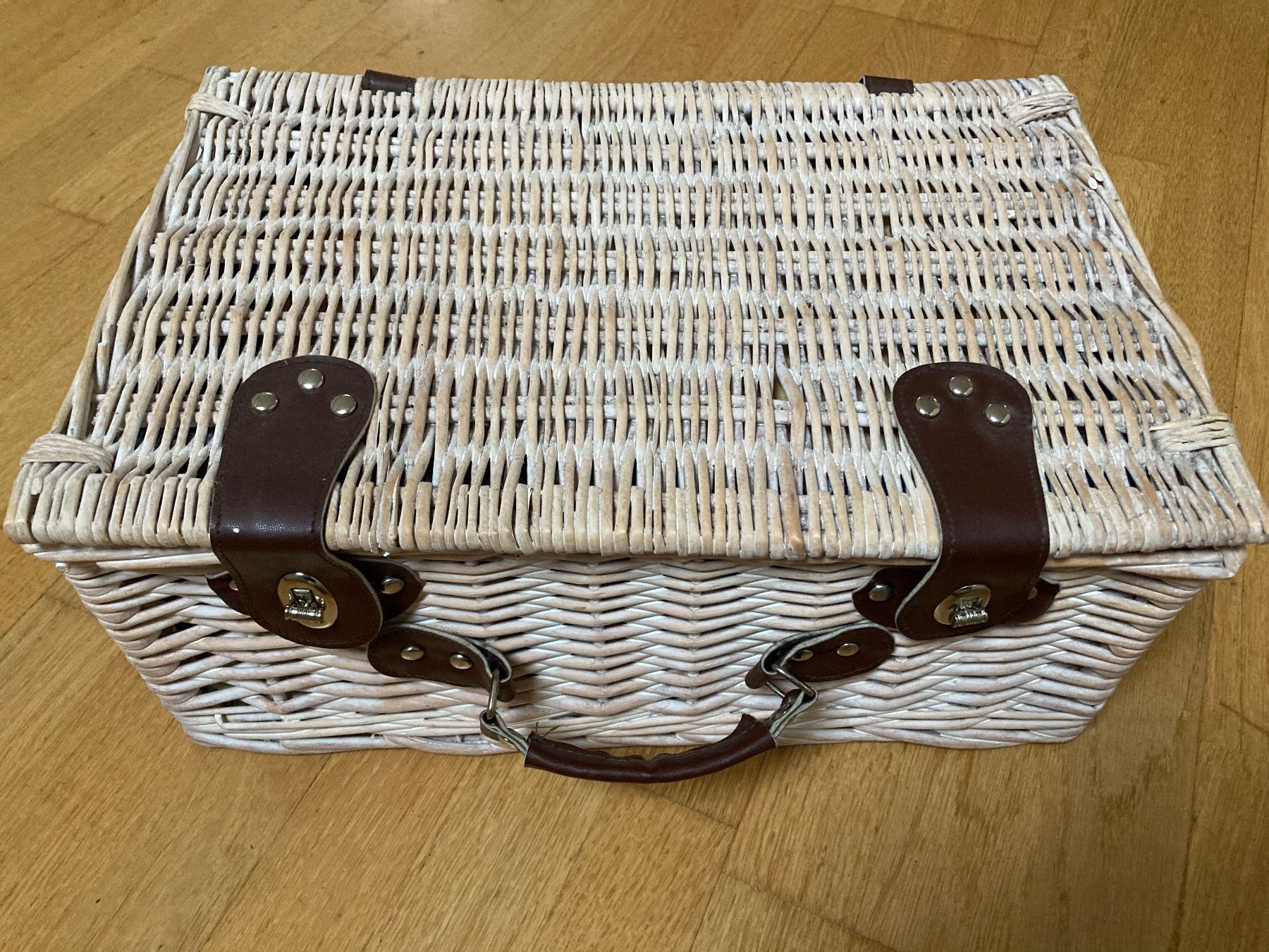 Altro per la casa: Picknickkorb wie neu – Nuovo (secondo la descrizione) da Hitzkirch venduto da eve_may 5