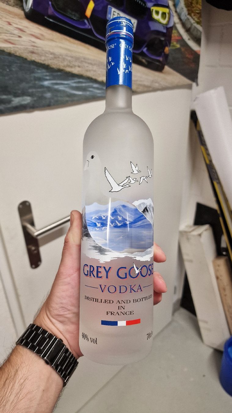 Grey Goose Bevande alcoliche: Grey Goose Vodka 70cl 40% vol – Nuovo (secondo la descrizione) da Rossrüti venduto da Sl82