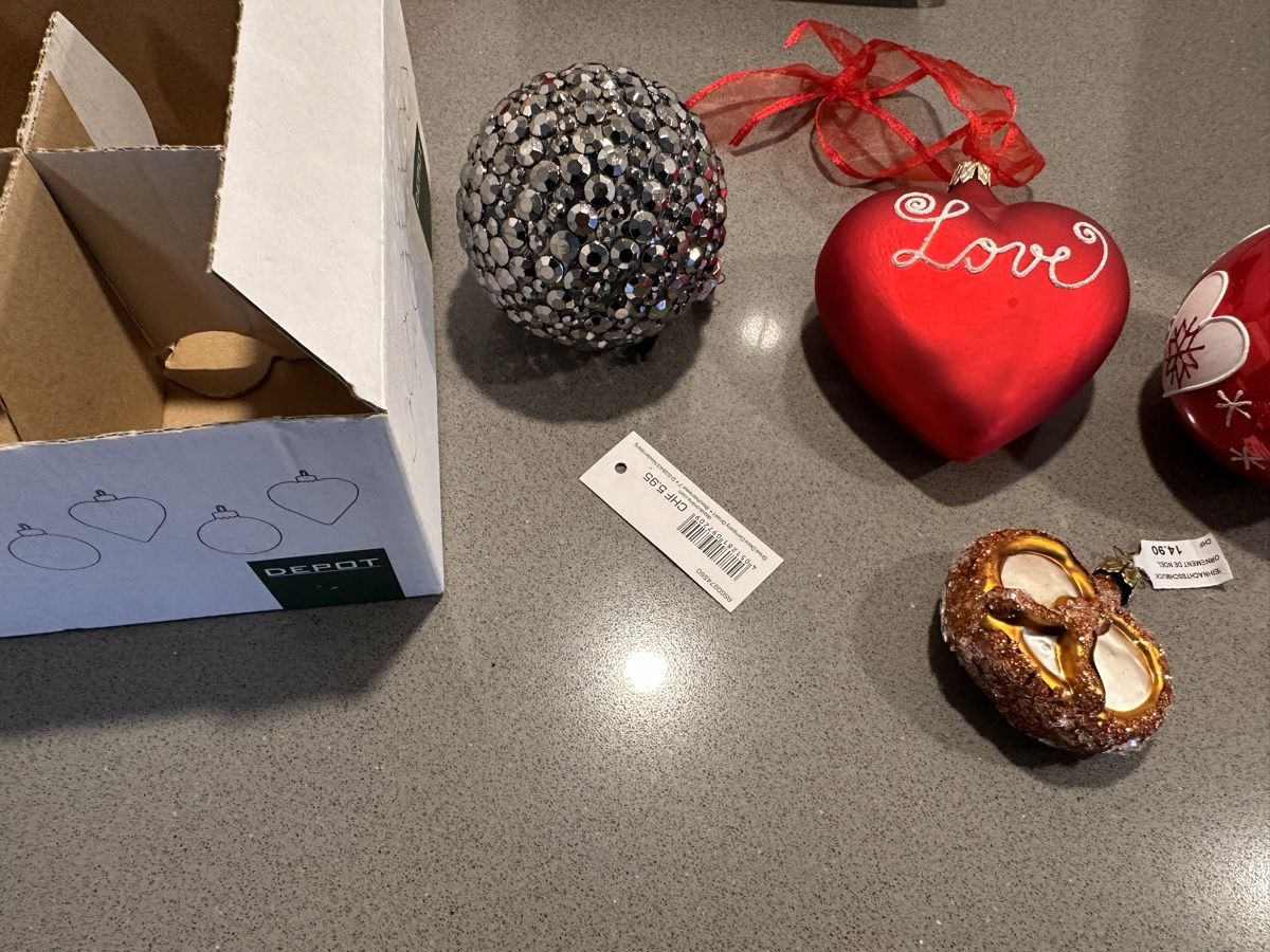 Tutte le decorazioni: 4 Depot Weihnachts Christbaum Kugeln – Nuovo e nell'imballaggio originale da Oberurnen venduto da jasmin2fel 4