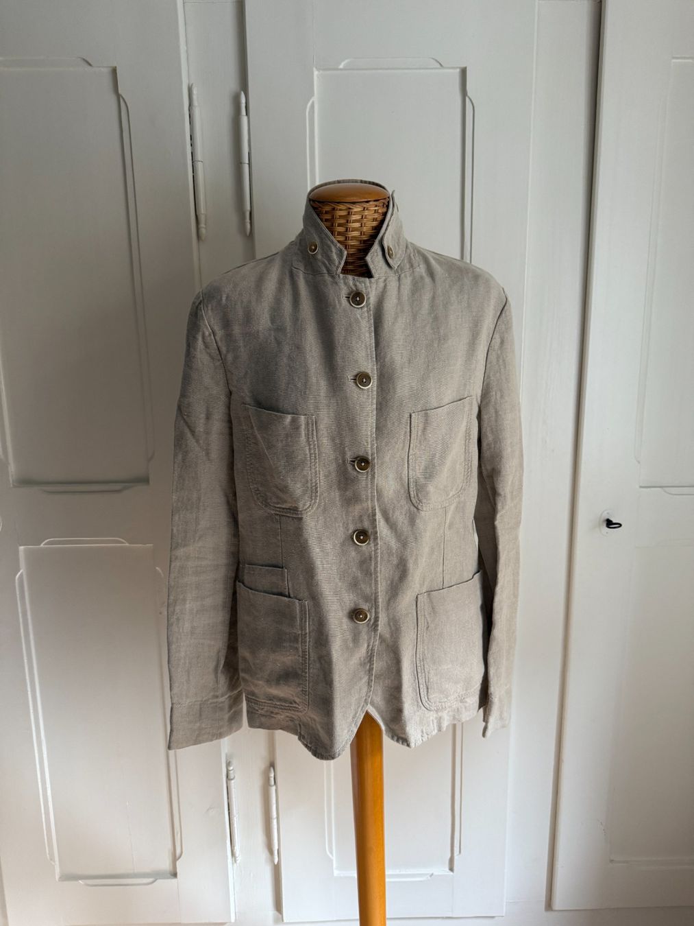 Vestes: BARENA - Leinenjacke beige 46 – D'occasion à Zürich par Diazaio