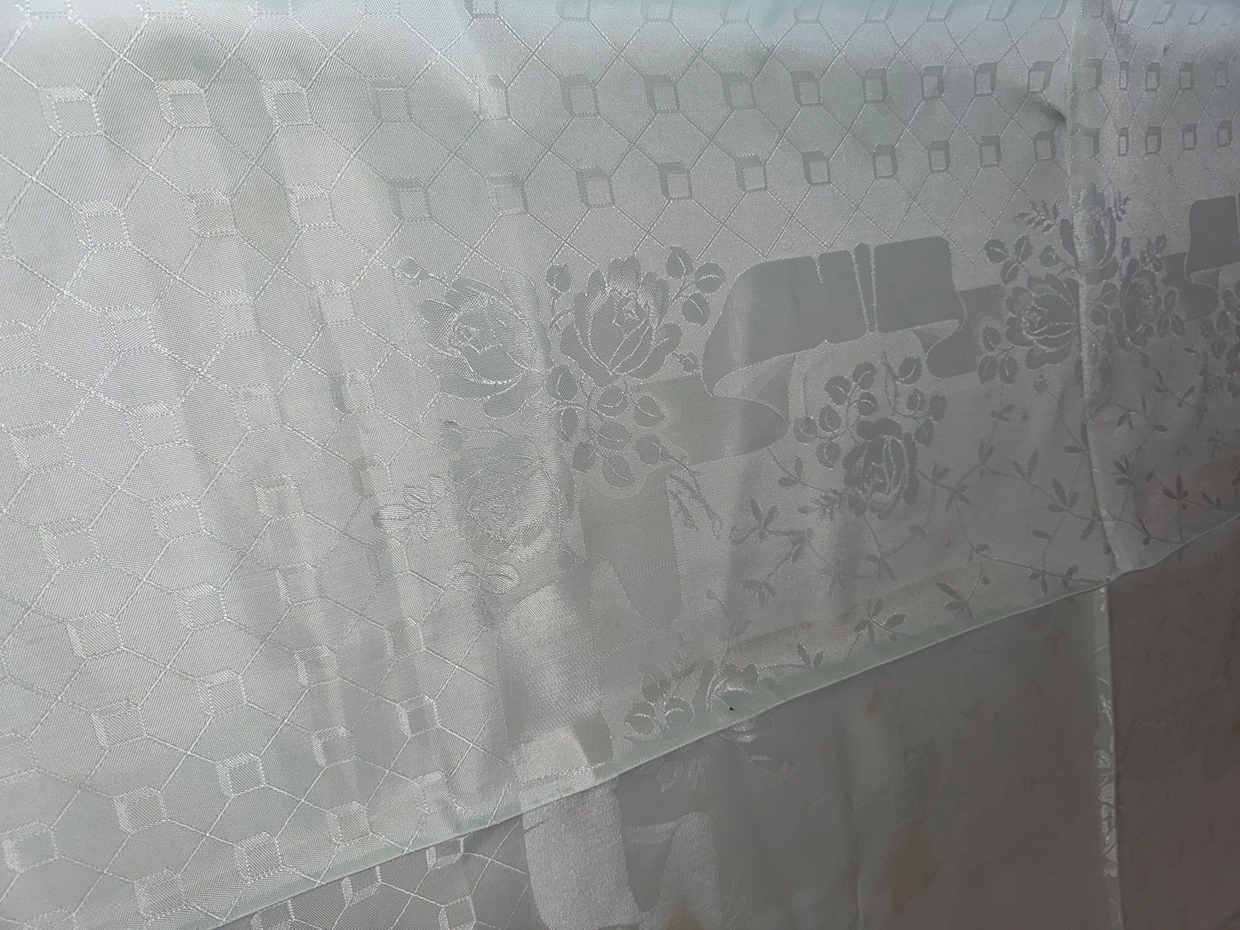 Altra biancheria da tavola: grosse Tischdecke – Usato da Grosswangen venduto da Second_hand_paradise 4