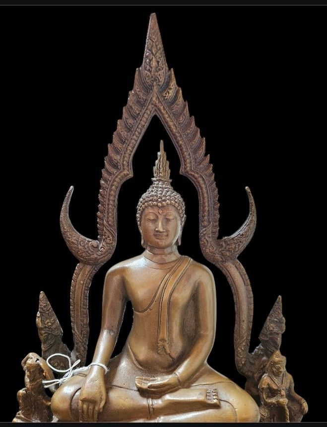 Statuette: Boudha Thai en bronze ancien – Usato da Vernier venduto da 19pigments 2