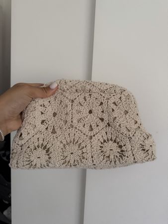 Damen Handtasche beige gehäkelt mit Klappverschluss neu