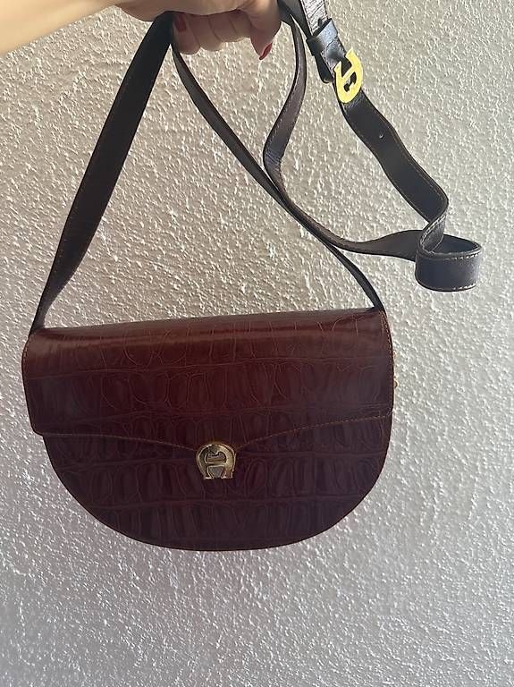 Borse da donna: Vintage Aigner Handtasche  – Usato da Zollikerberg venduto da eva_chz9