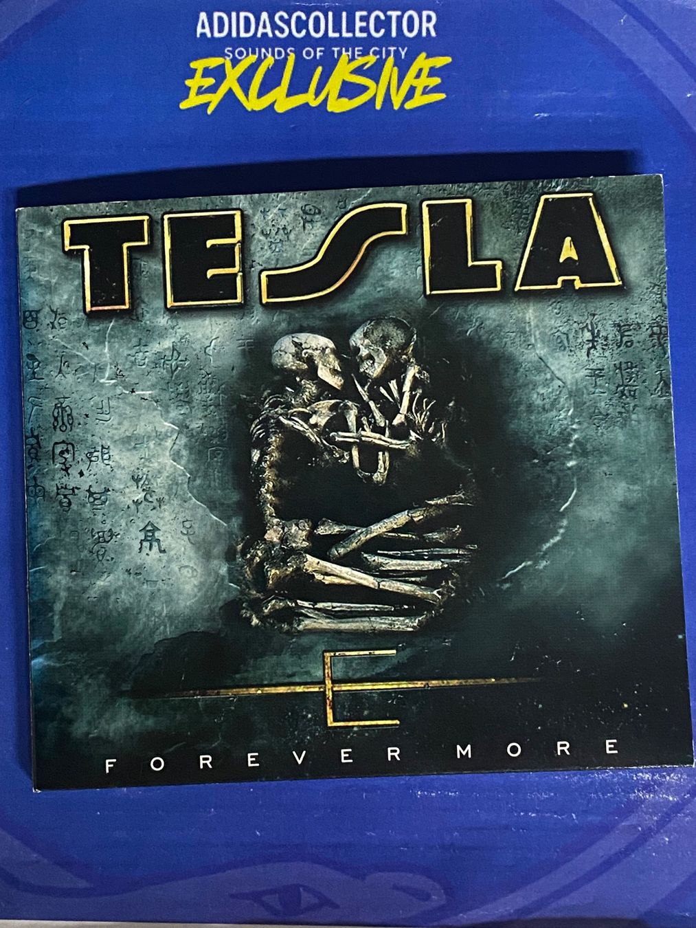 CDs: Tesla-Forever More – D'occasion à Muri b. Bern par AdidasCollector