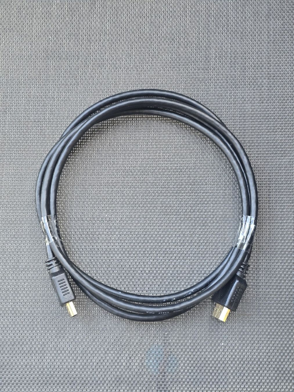 Câbles: High Speed HDMI Kabel 1.8m – D'occasion à Grandval par Golumbus