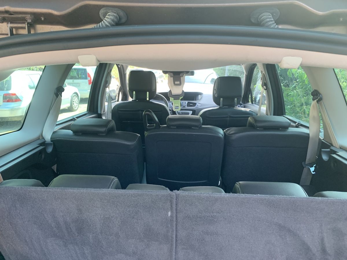 Renault Autos: Renault Scenic dCi110 7Plätze – Gebraucht aus Biel/Bienne von SwissThirdLife 2
