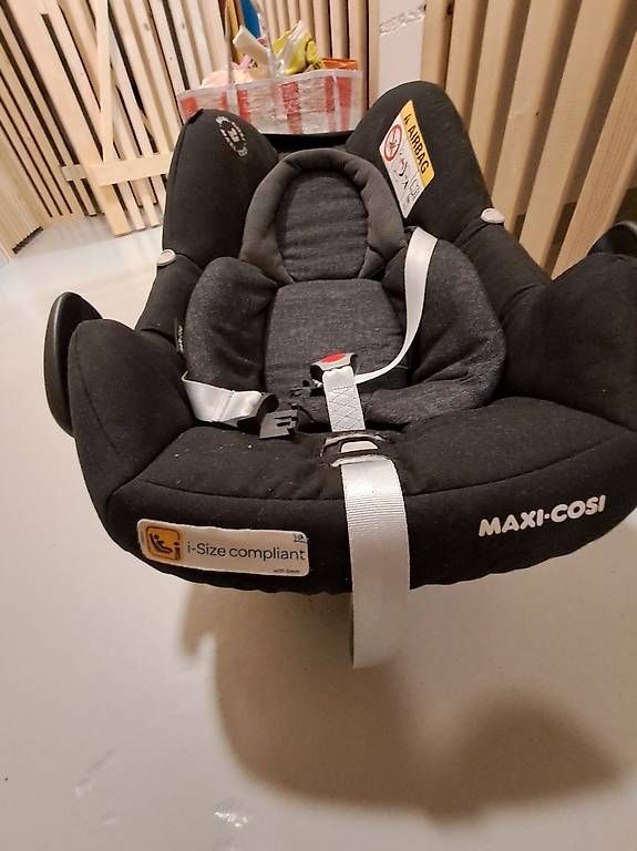 Seggiolini per auto: Maxi Cosi  – Usato da Zell LU venduto da soko 2