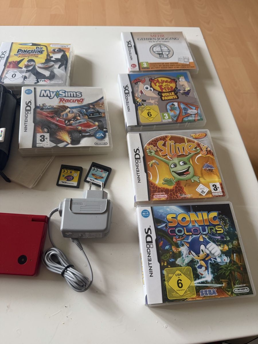 Nintendo Konsolen: Nintendo DSi mit Ladekabel + Spiele – Gebraucht aus Baden von noli.r 2