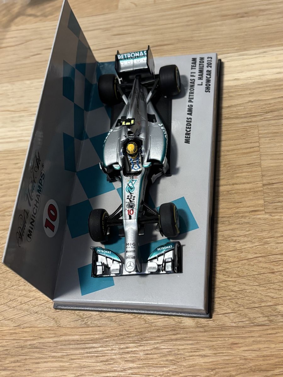 Minichamps Modellini d'auto: Limitiert - Lewis Hamilton Showcar 2013 – Nuovo (secondo la descrizione) da Suhr venduto da Speed_20 3