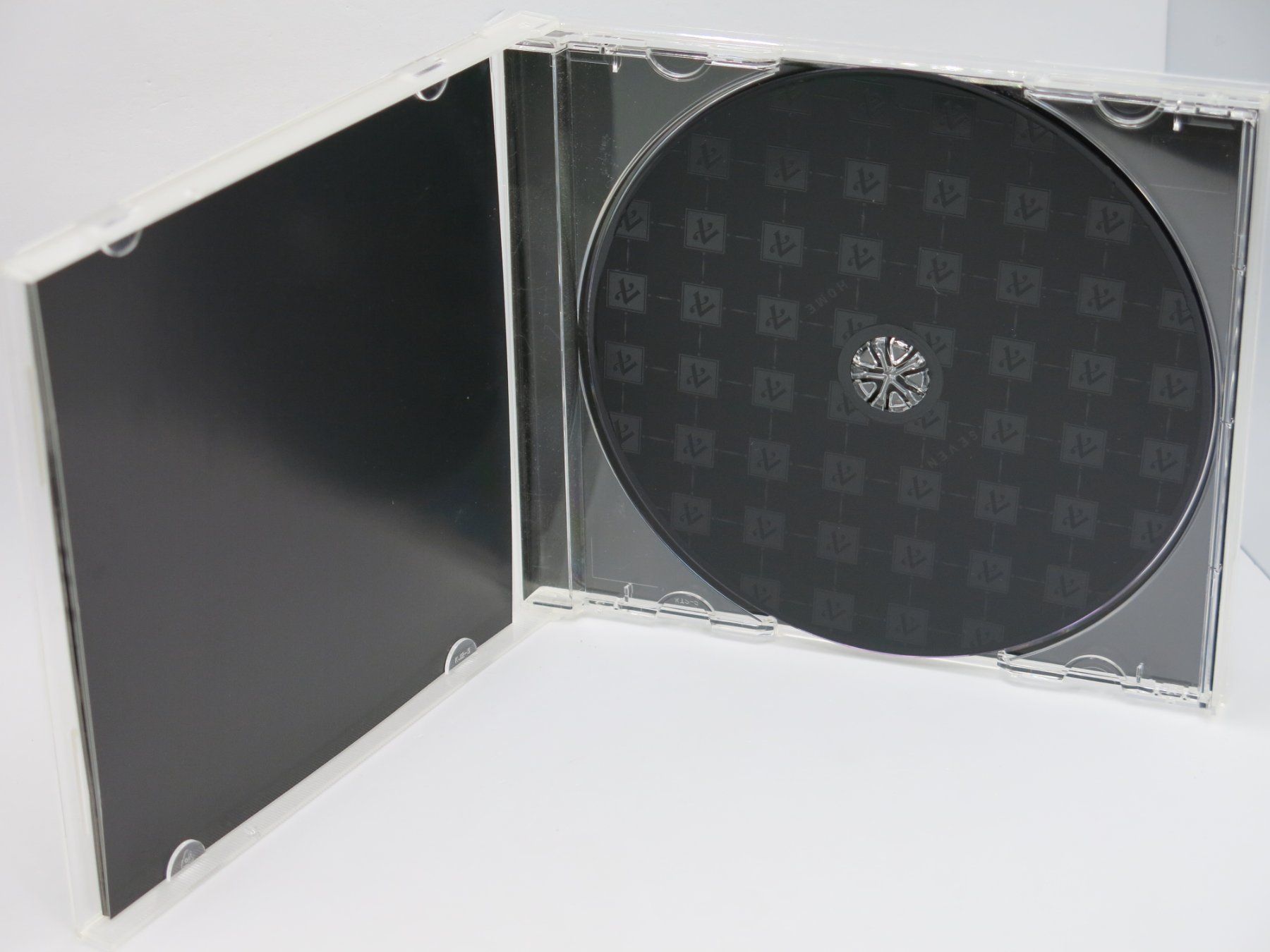 CD: CD Seven - Home – Usato da Ernetschwil venduto da luisvonerni 1