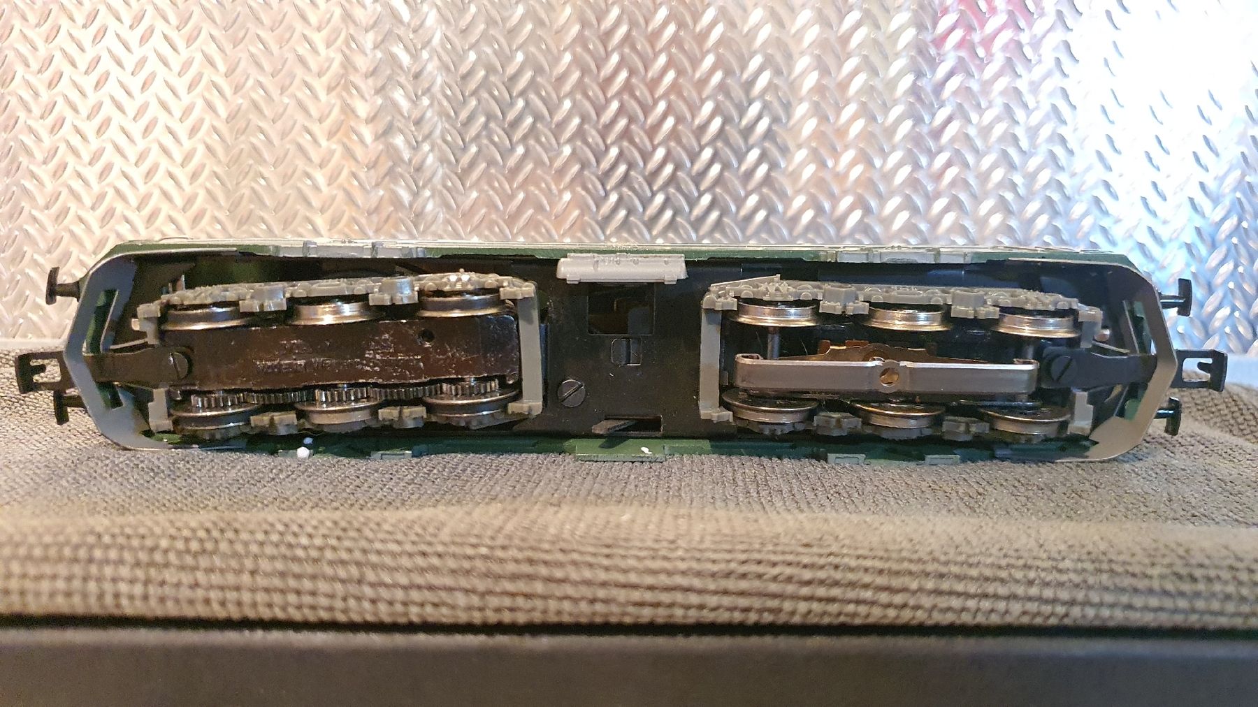Märklin Modellini di ferrovie: MÄRKLIN 3050 LOKOMOTIVE  – Usato da Männedorf venduto da Modellbau-wyss 3