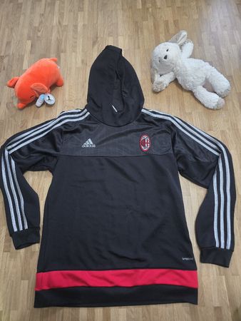 Pull Adidas AC Milan, Taille M, Idéal pour l'hiver!