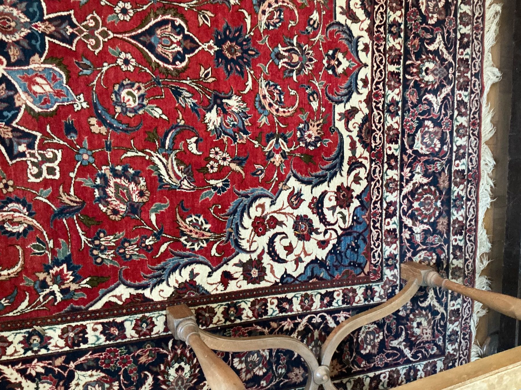 Tapis: Orientteppich mit Blumenmuster rot blau gebraucht – D'occasion à Birsfelden par Sira1961 7
