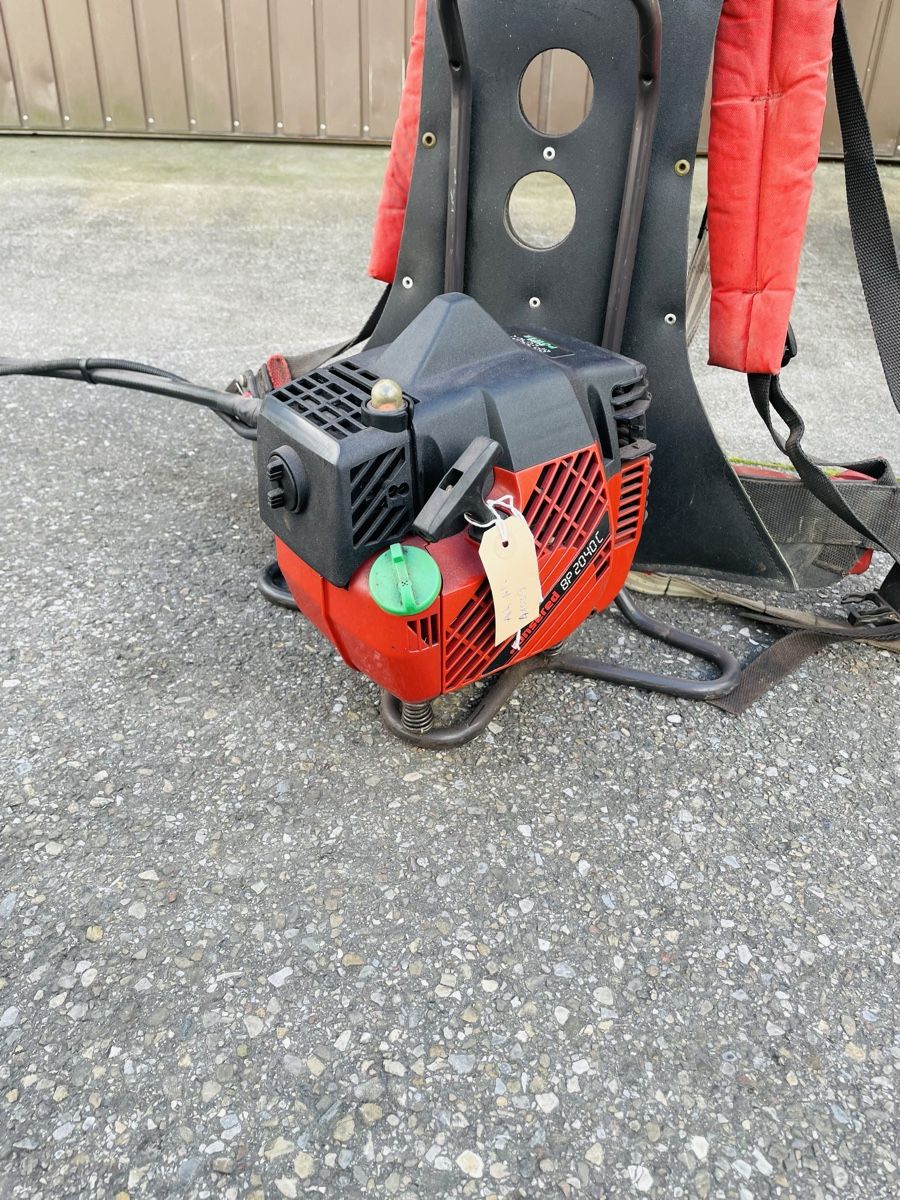 Tutti gli attrezzi: Rasentrimmer Jonsered BP 2040 C – Usato da Würenlos venduto da Shop_Shop 6