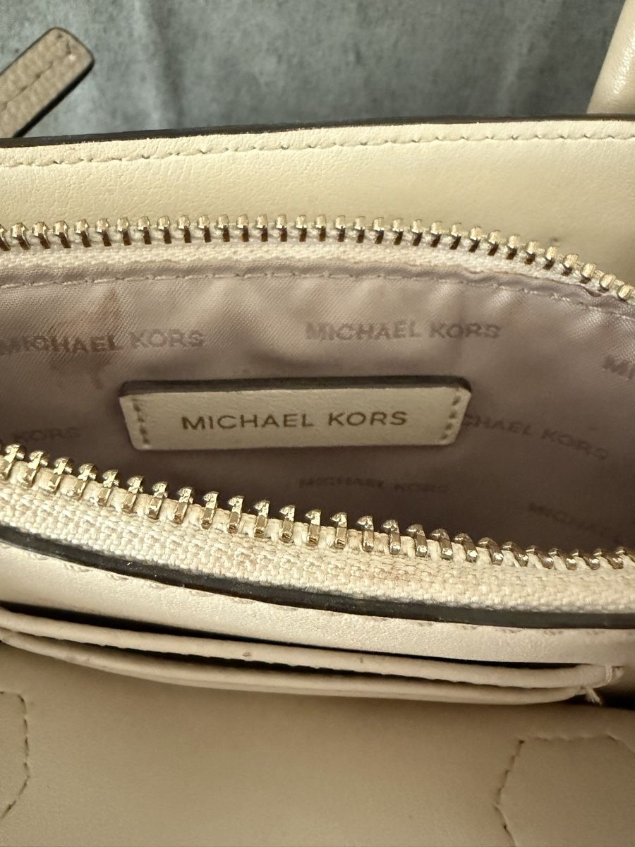 Michael Kors Borse da donna: Michael Kors Handtasche Leder beige – Usato da Hinwil venduto da CozyBree 4