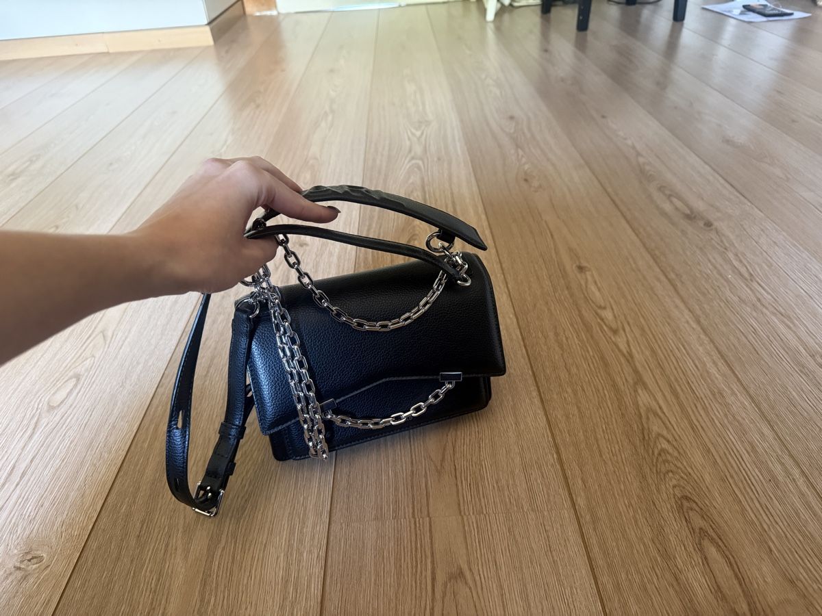 Karl Lagerfeld Borse da donna: Sac noir, Karl Lagarfeld – Nuovo (secondo la descrizione) da Grand-Lancy venduto da laura_oeg 1