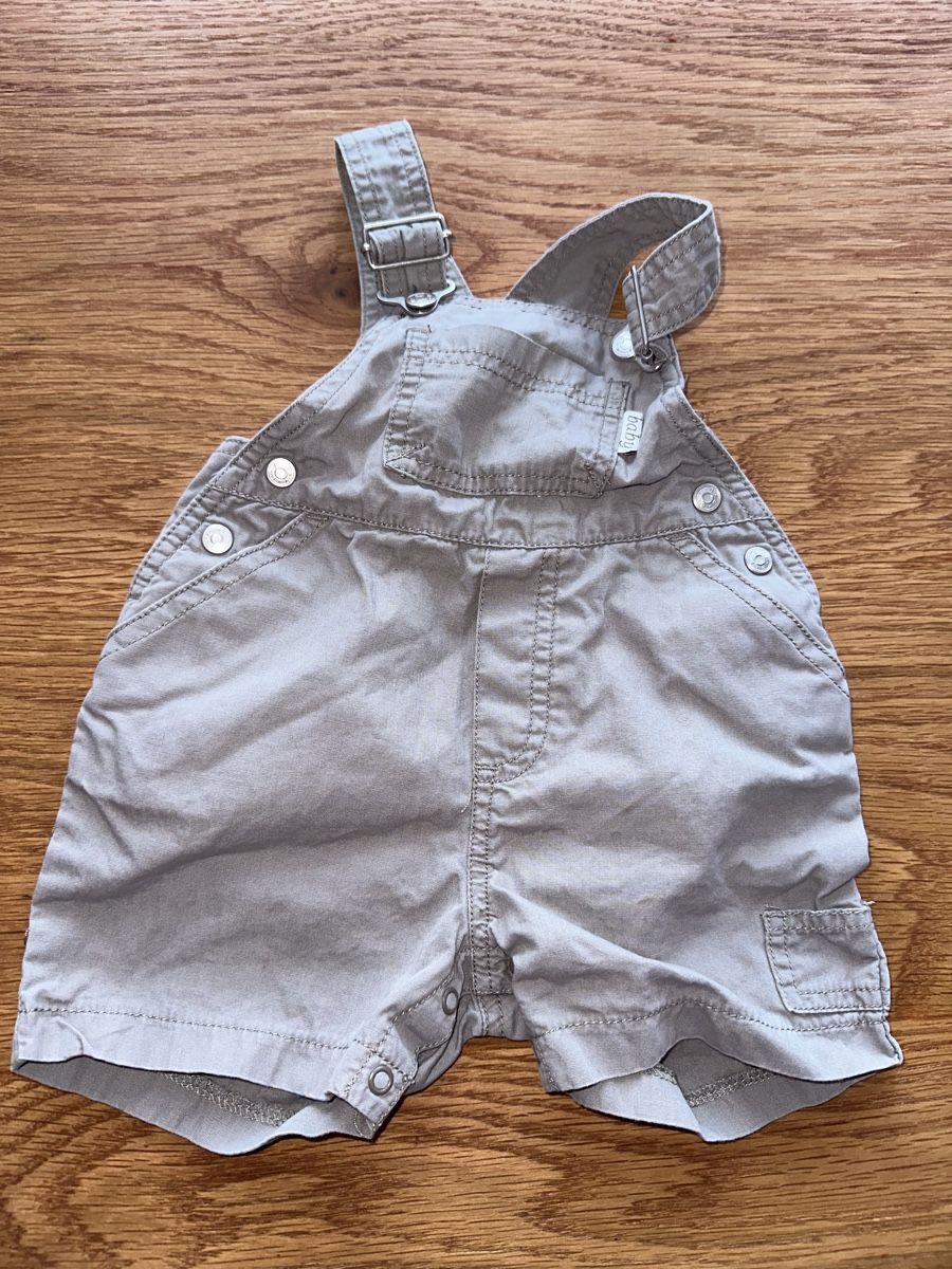 H&M Pantaloni: Gr 68 H&M – Usato da Wettingen venduto da hak_52m8
