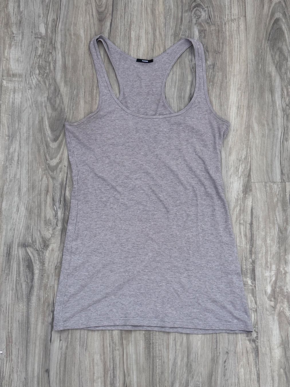 Tezenis T-shirt: Canotta grigia da donna – Usato da Caslano venduto da Dr.Bread