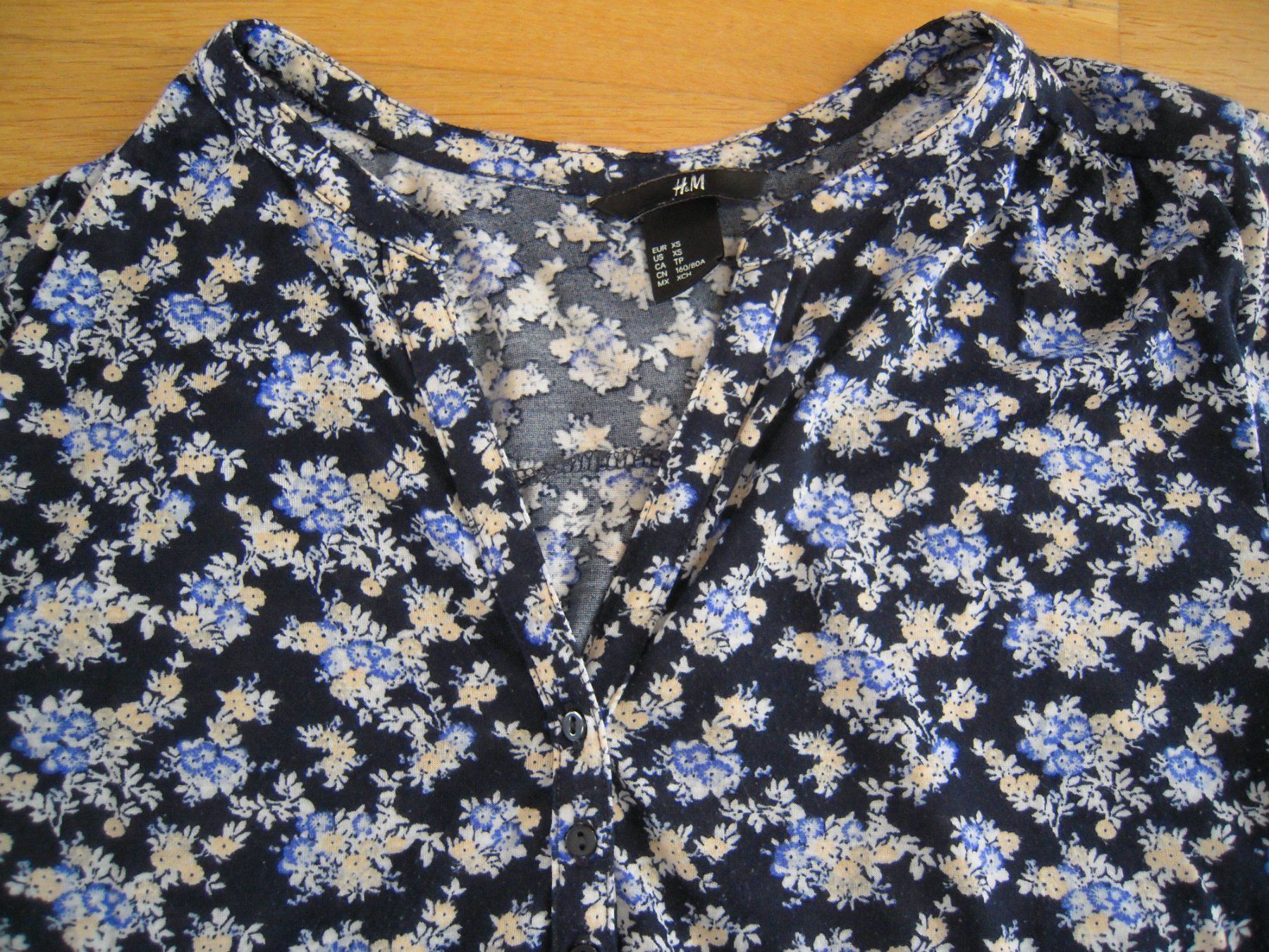 H&M Blusen: H&M Bluse Gr XS NEUWERTIG! – Neu (gemäss Beschreibung) aus Uzwil von visions77 2