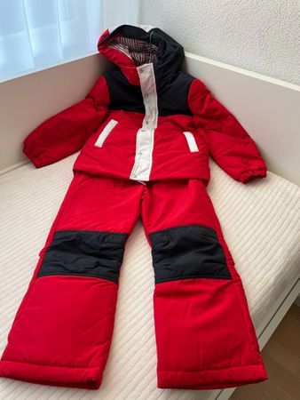 Kinderskianzug 8 Jahre
