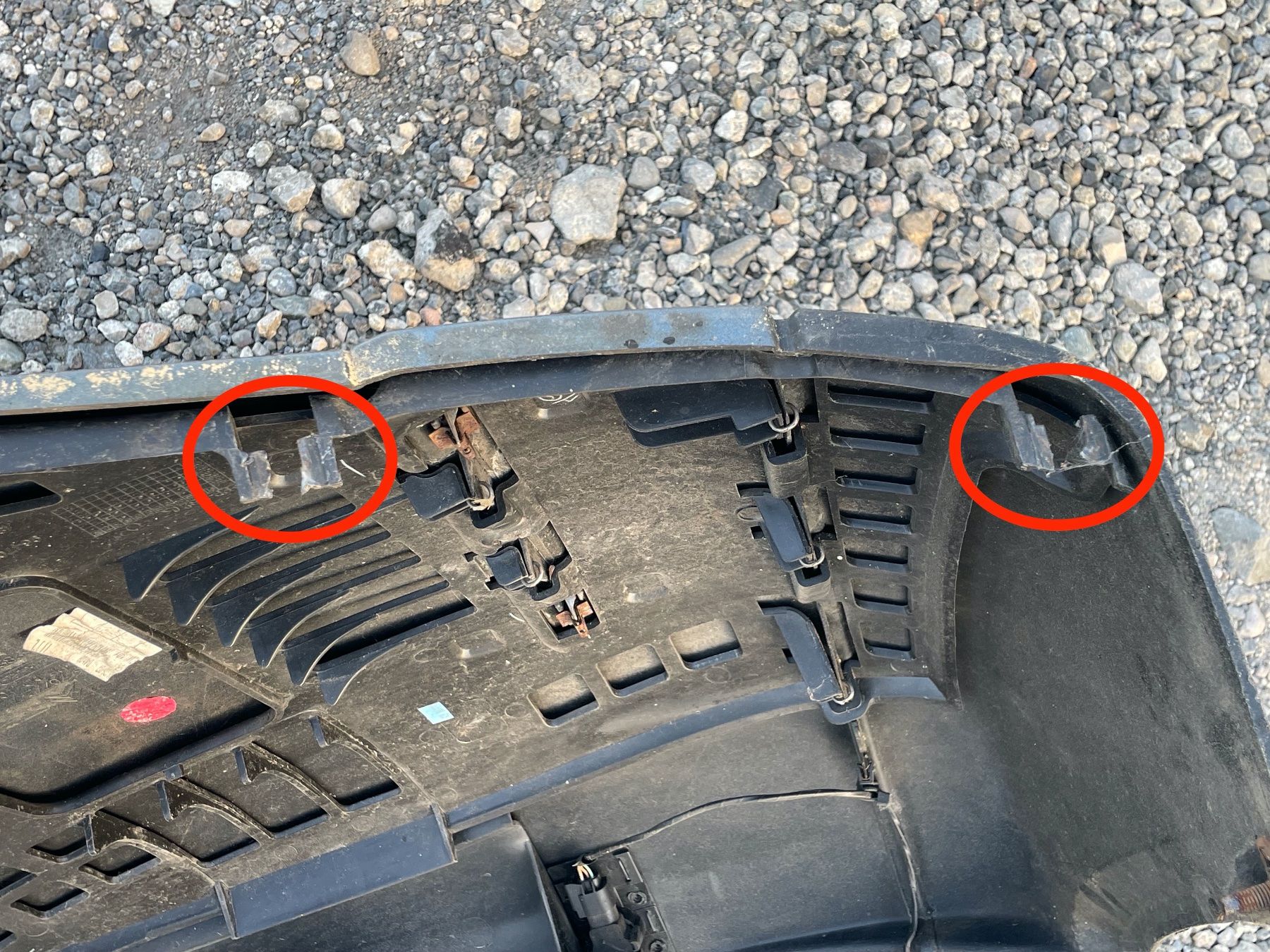 Citroën Tutti pezzi di ricambio auto: Citroën C6 : Stossstange hinten – Usato da Gletterens venduto da XBHS7412 7