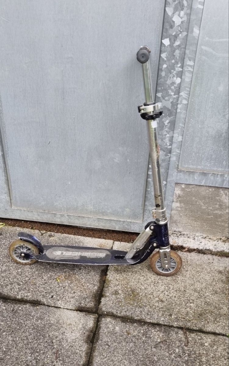 Kickboard: Kick Scooter - Used – Usato da Adliswil venduto da rafabru_ipo 2