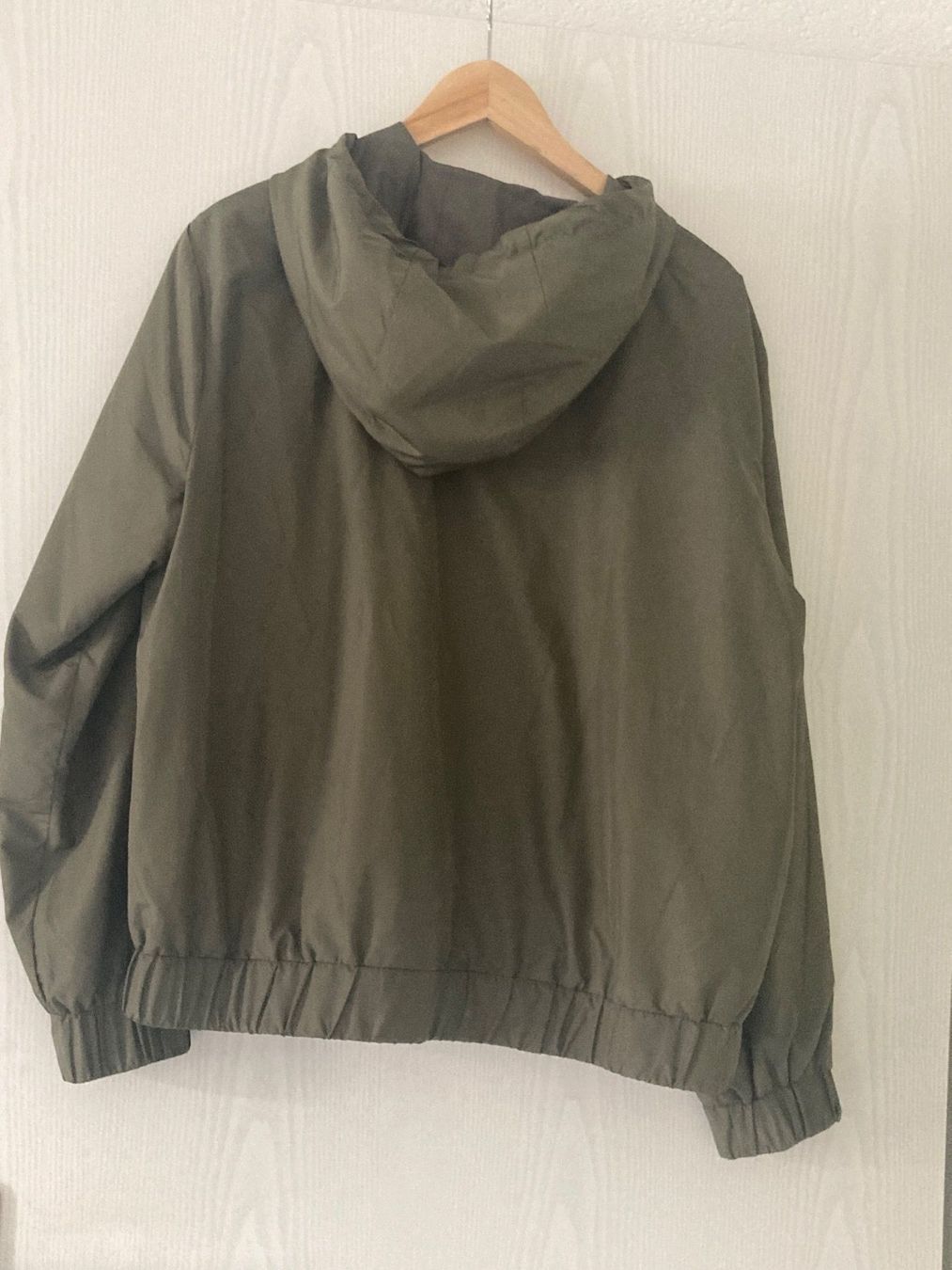 Only Giacche: Kapuzen Jacke von ONLY – Nuovo (secondo la descrizione) da Spiez venduto da nomii20 1
