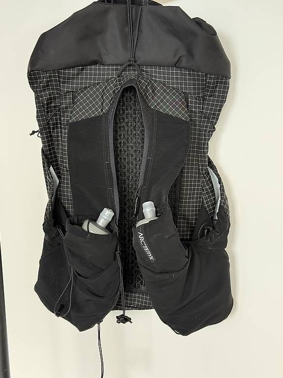 Arcteryx Zaini: Arc'teryx Norvan 14 Weste, XS NEU – Nuovo e nell'imballaggio originale da Zürich venduto da ljjud 2
