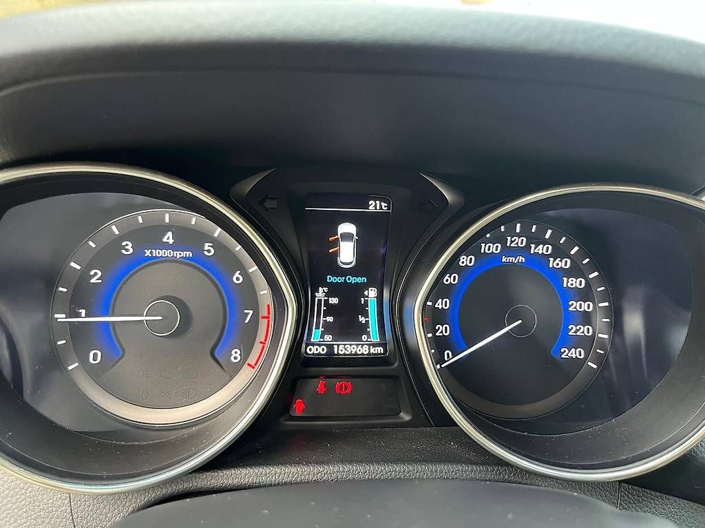 Hyundai Automobili: HYUNDAI i30 1.6 GDI Premium – Usato da Lugano venduto da kon_6kmj 2