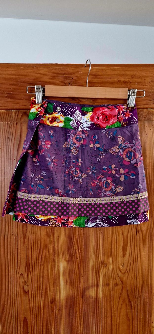 Moshiki Vestiti & Gonne: Moshiki Mini Choco Jupe Reversible – Nuovo e nell'imballaggio originale da Rifferswil venduto da maruna 1
