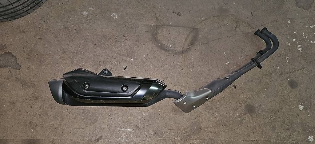 Auspuffanlagen: Auspuff Yamaha T-Max 530 – Gebraucht aus Bonstetten von Malikm