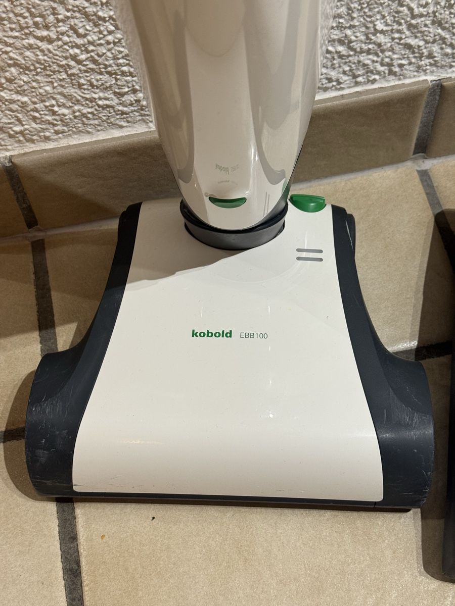 Kobold VB100 Akku-Staubsauger (Usato) a Worb per CHF 850 – con