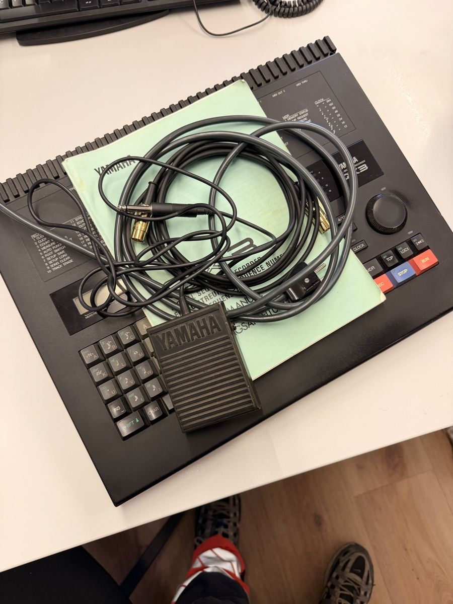 Equalizzatori: Yanaha QX3 Digital Sequence Recorder – Usato da Landschlacht venduto da Philipp_01 2