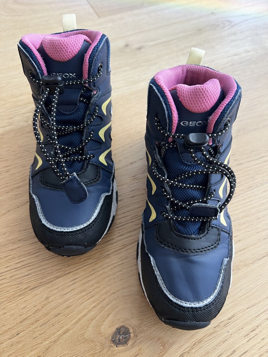 Geox Schuhe für Jungen: Chaussures d'hiver Geox, taille 30 – Gebraucht aus Romanel-sur-Lausanne von RitaPereira 6