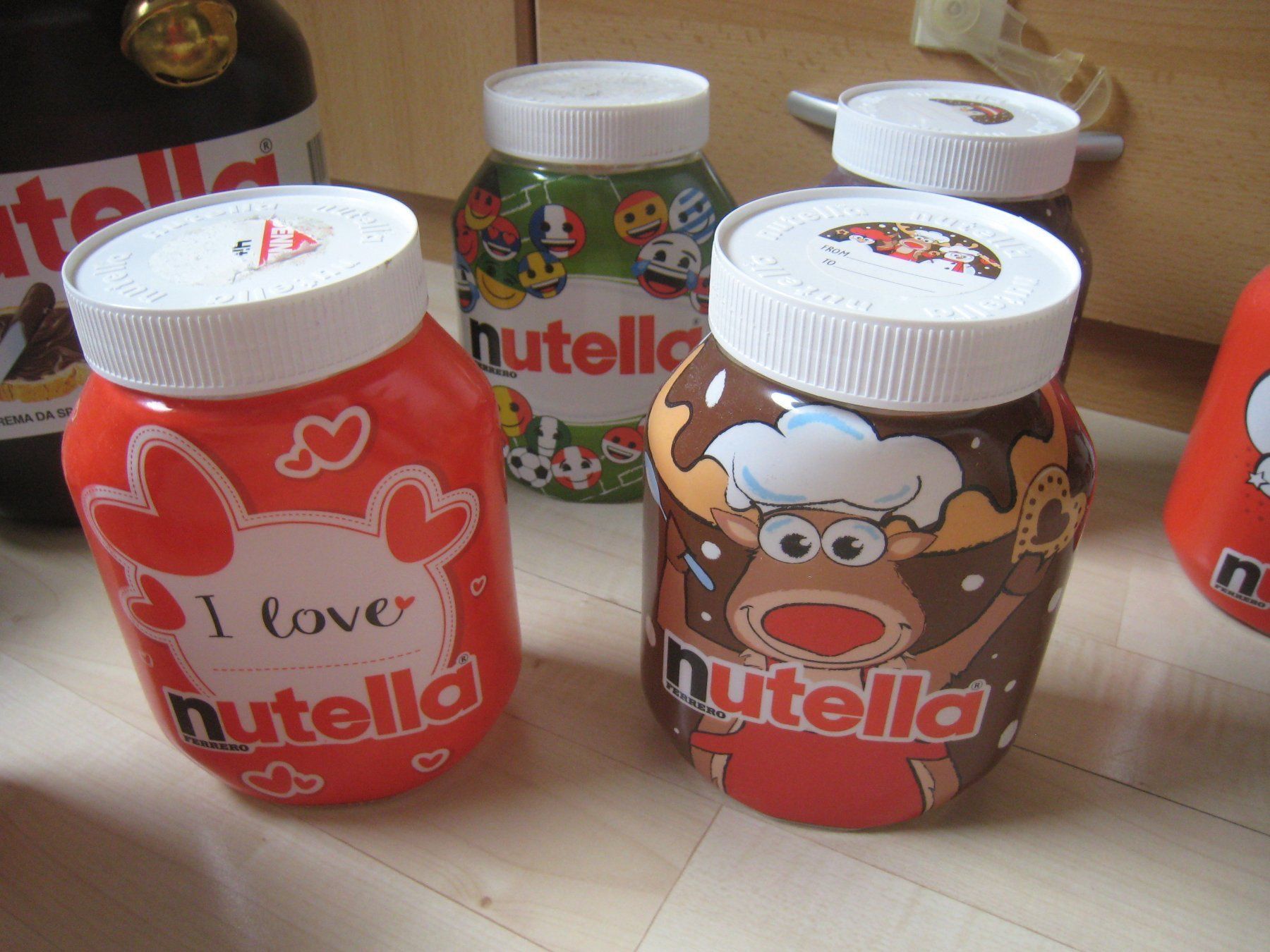 Tutte le decorazioni: Nutella Fan-Set 13teilig (leer) – Usato da Gelterkinden venduto da Andreachrista 3