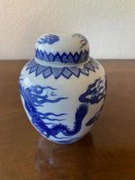 Chinesische Deckeldose mit blauem Drachen (defekter Deckel)