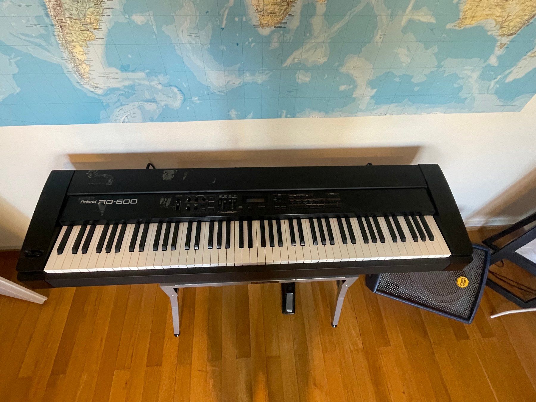 Digital Stage Piano Roland RD-600 mit Lautsprecher (Gebraucht) in ...