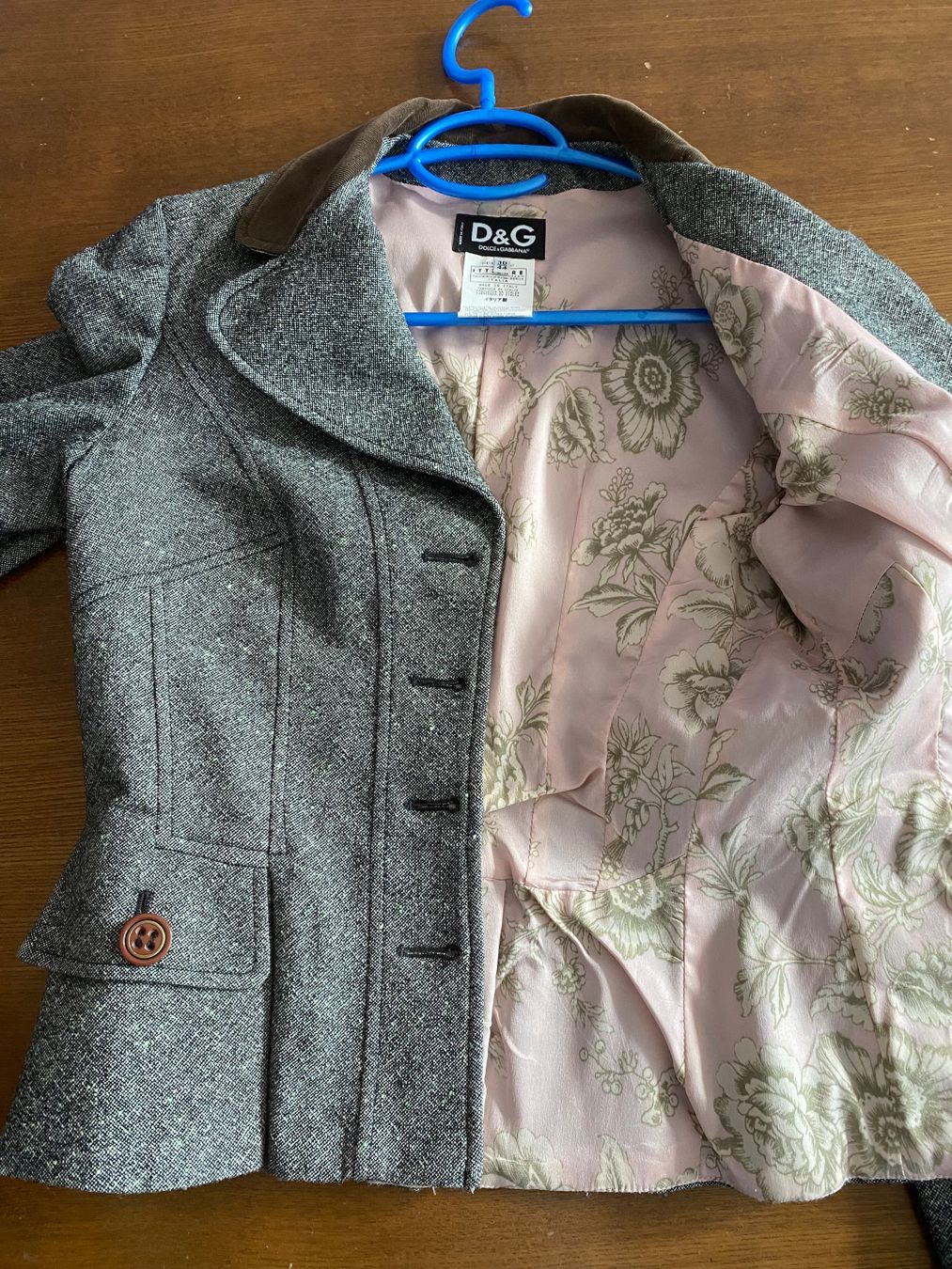 Dolce & Gabbana Completi & Tailleur: D&G Hosenanzug – Usato da Küssnacht venduto da Flowerlady 2