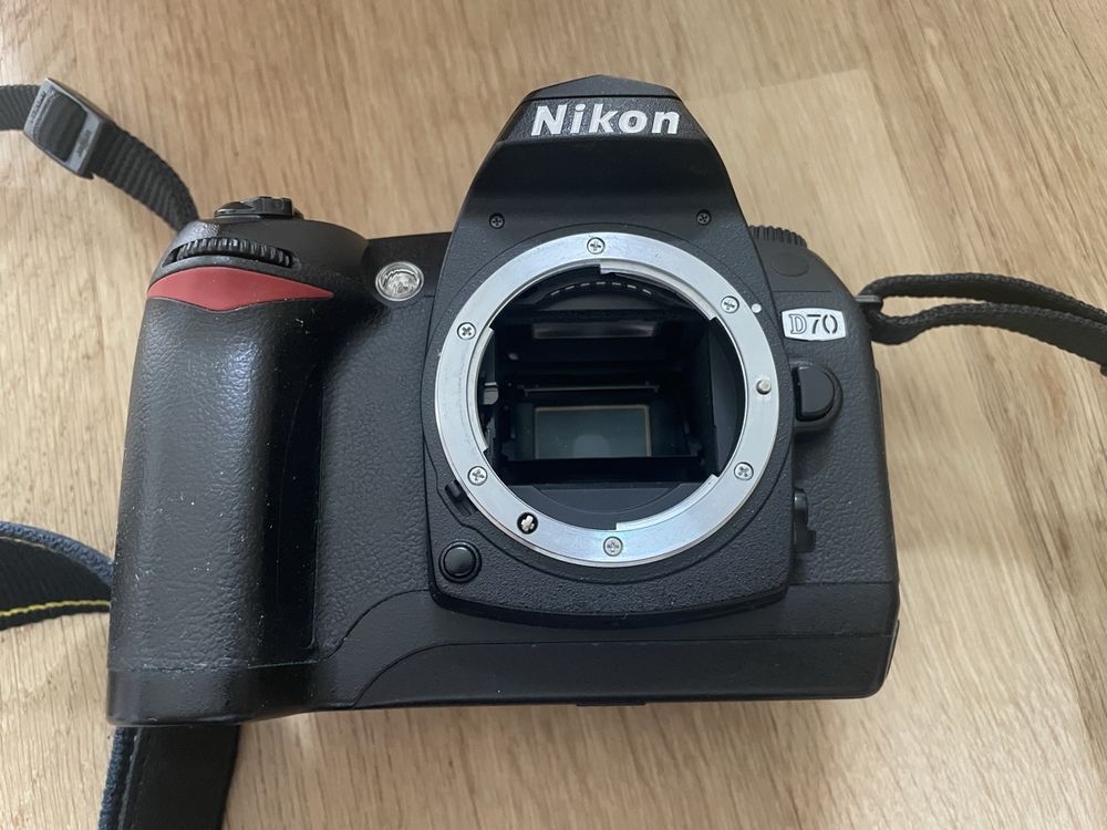 Nikon Fotocamera: Nikon D70 Digitalkamera, super Zustand – Usato da Dällikon venduto da Marcofloro 4