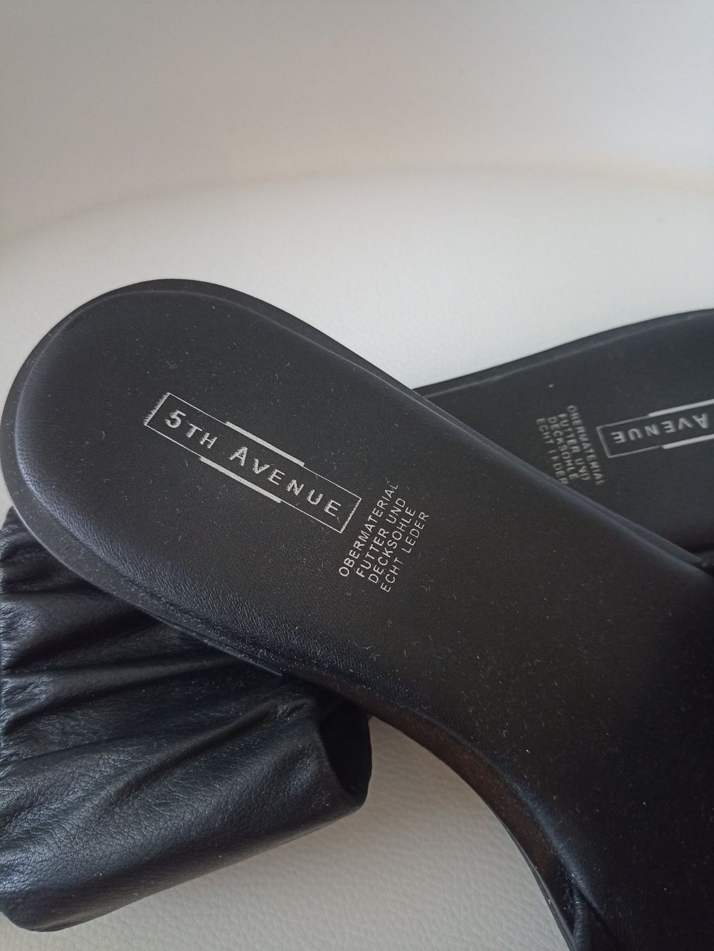 Damenschuhe: Pantoletten aus Leder gr.40 schwarz – Neu (gemäss Beschreibung) aus Winterthur von Husakeva 3