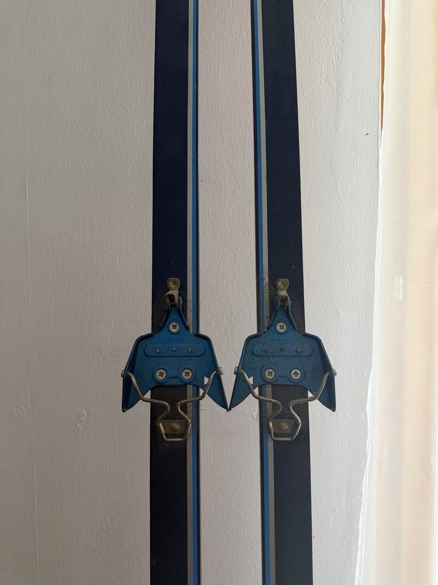 Skis: Ski vintage Tyrolia – D'occasion à Corcelles-Payerne par leo_fk68 2